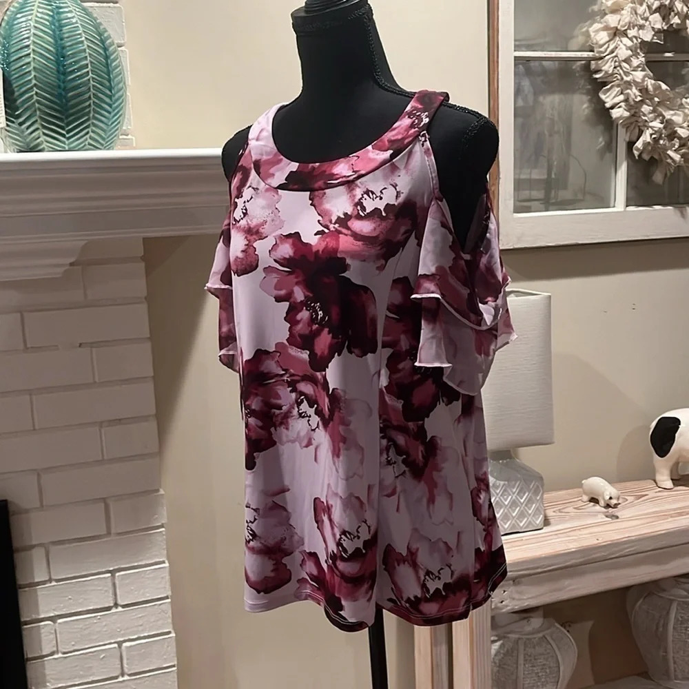 Adele and May extra large women’s open sleeved ruffled sleeves # 100